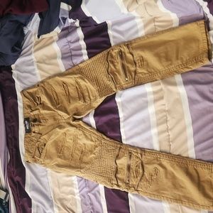 Depressed jeans smokerise